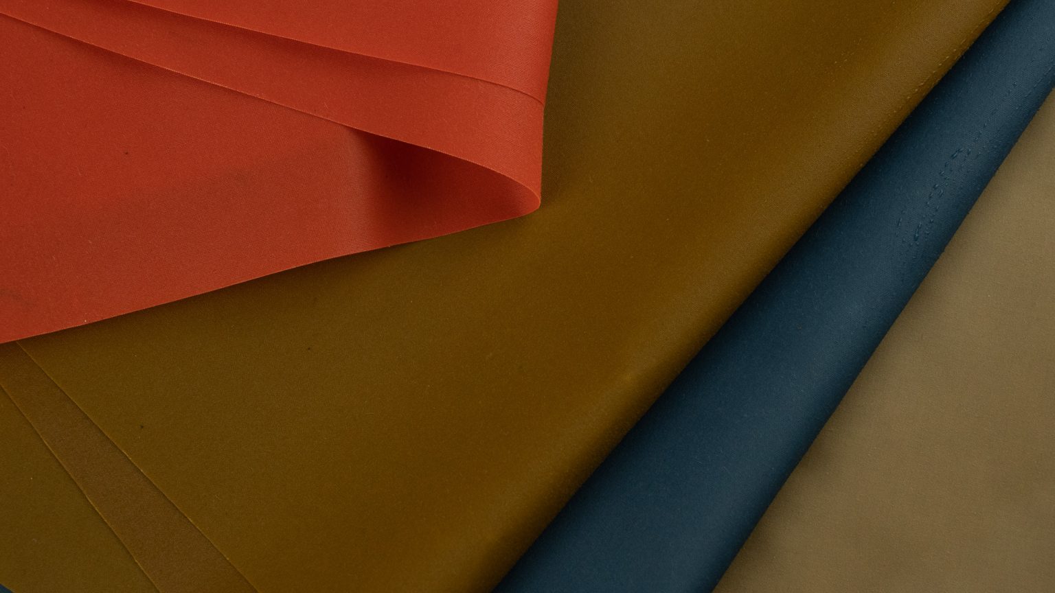What Is Waxed Cotton Fabric? UK Fabrics Online Blog